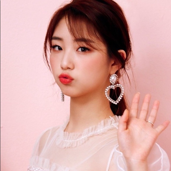 H&M Silver & White Pearl Heart Shaped Drop Dangle Large Medium Pretty Earrings - Picture 3 of 16